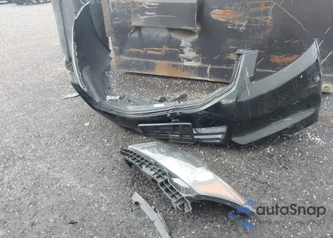 2011 Honda Accord 2.4 Se z USA, uszkodzony, nr VIN 1HGCP2F62BA111115